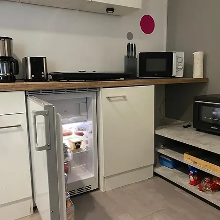 2 Mit Gemeinschaftsraeumen, Tiefgarage *
