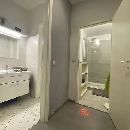 2 Mit Gemeinschaftsraeumen, Tiefgarage Apartment Leipzig