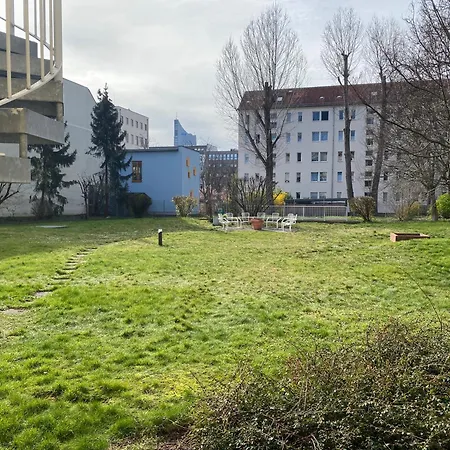 2 Mit Gemeinschaftsraeumen, Tiefgarage * Leipzig